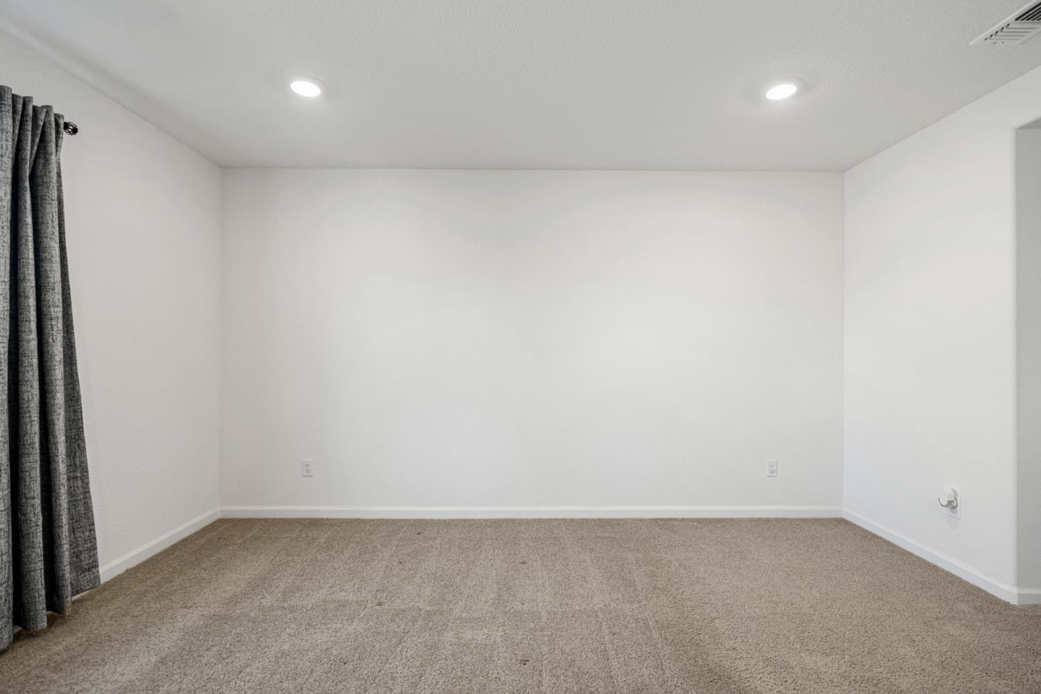 209 Dogwood Ranch Way, Patterson, CA 95363