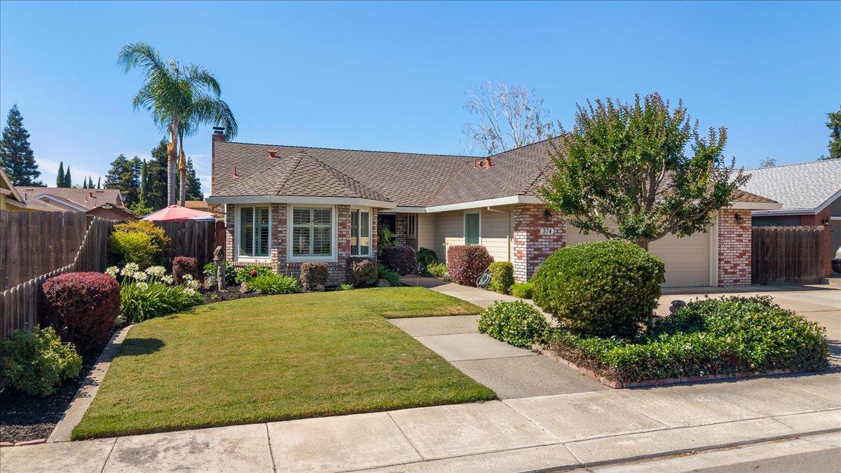 374 April Way, Manteca, CA 95336