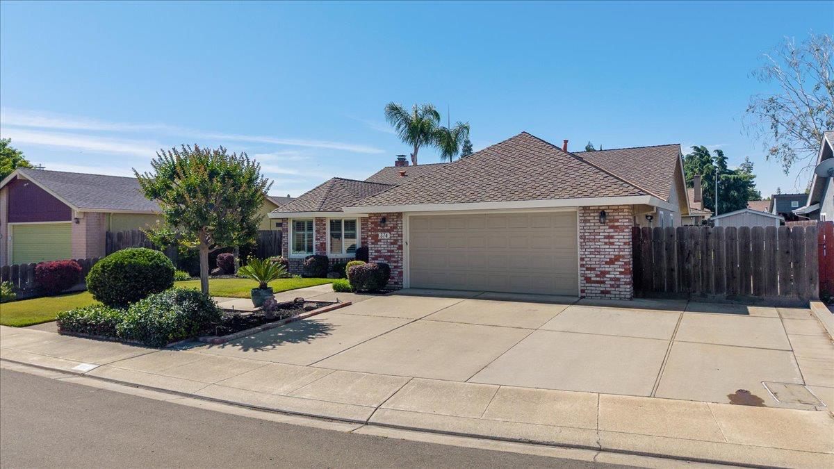 374 April Way, Manteca, CA 95336