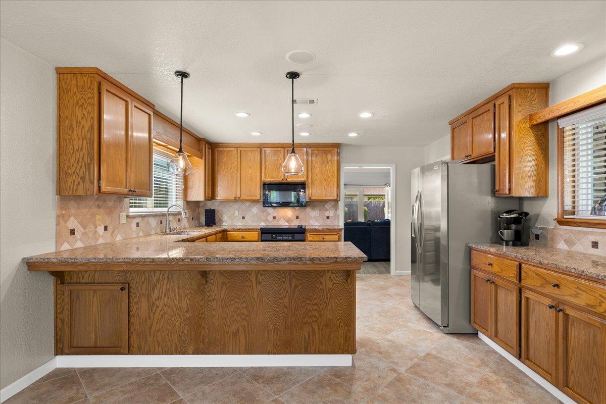 374 April Way, Manteca, CA 95336