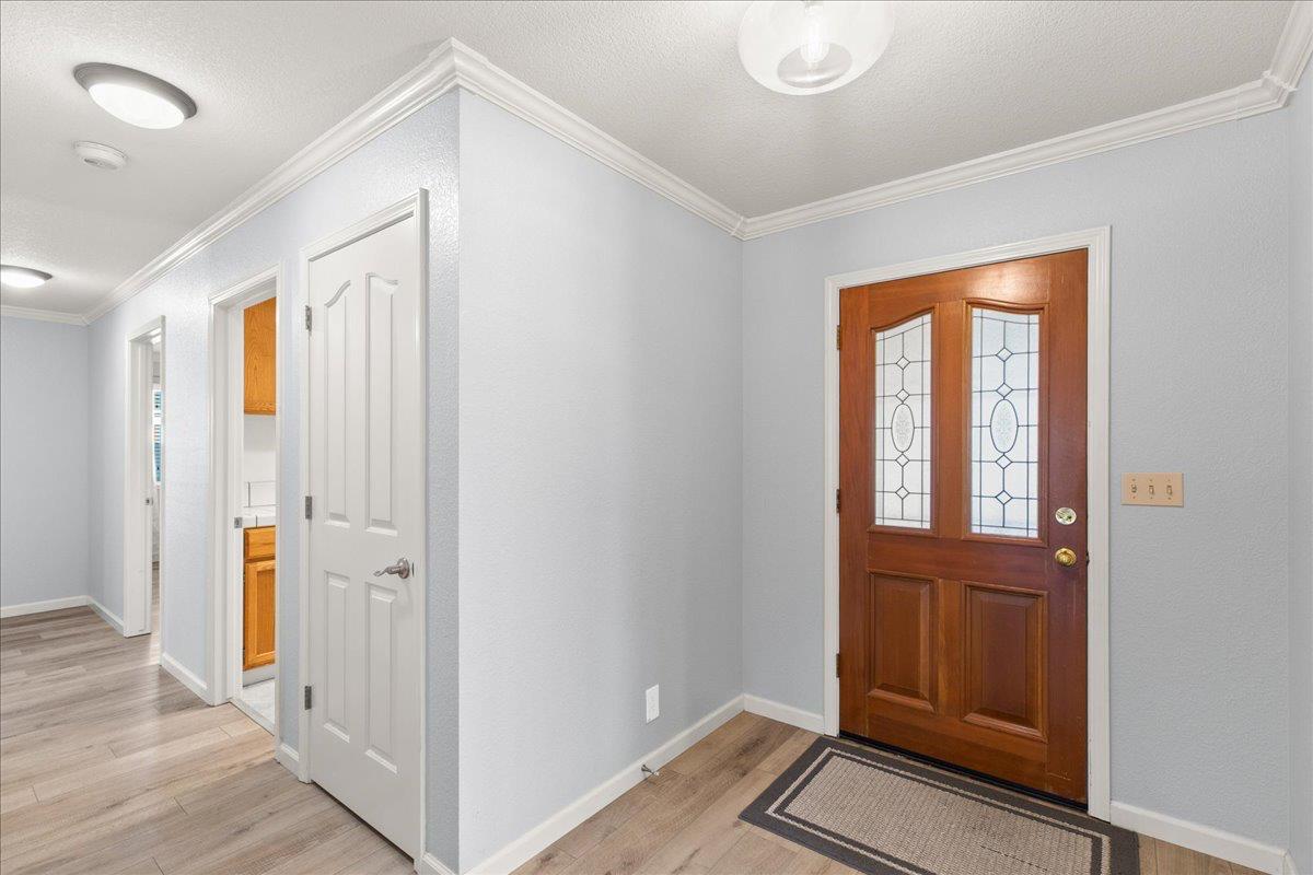 374 April Way, Manteca, CA 95336
