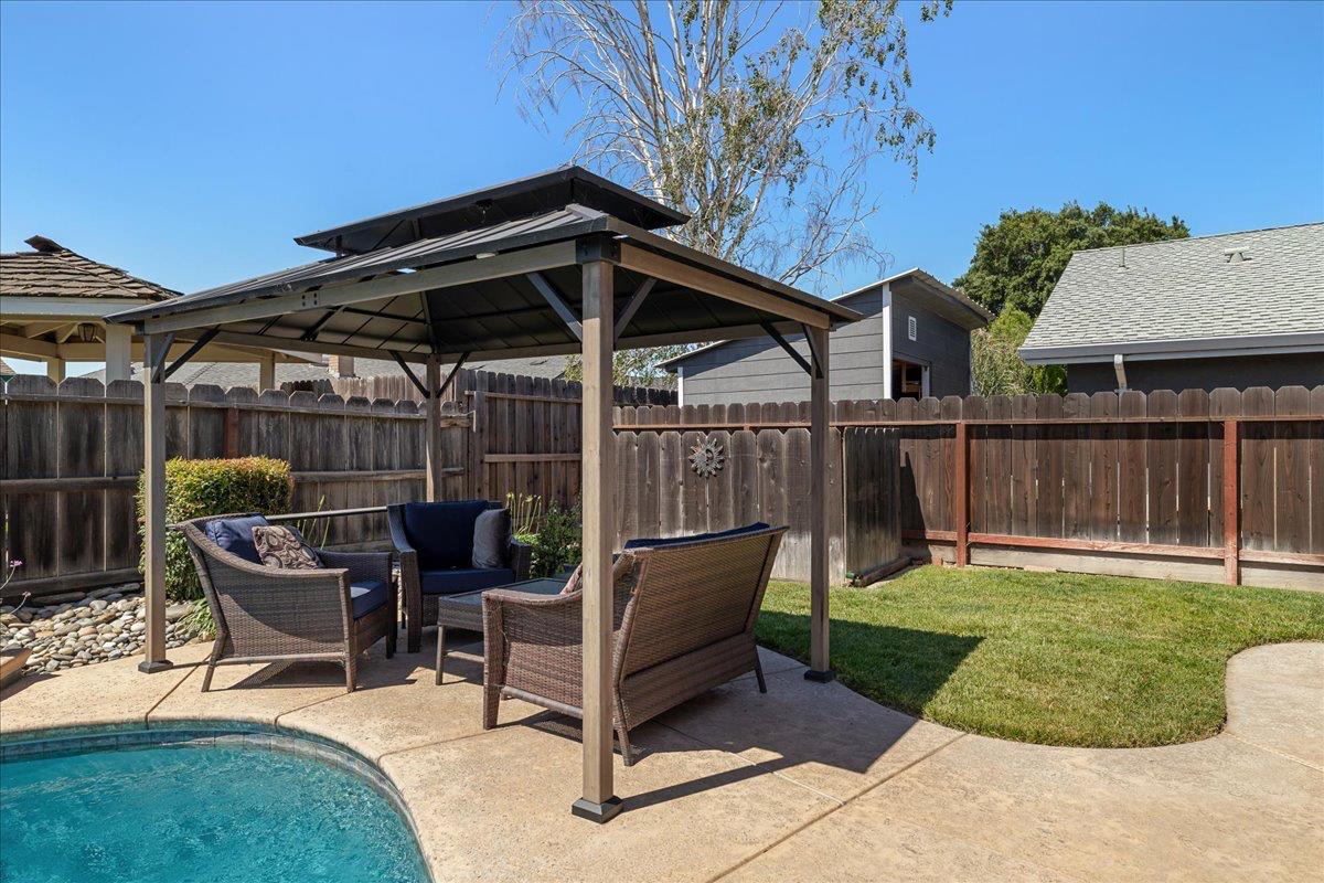 374 April Way, Manteca, CA 95336