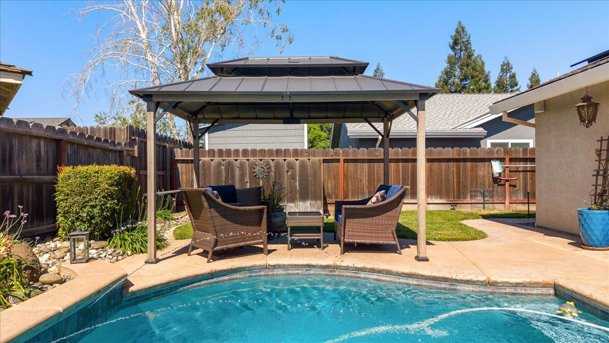 374 April Way, Manteca, CA 95336