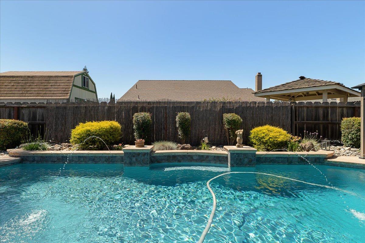 374 April Way, Manteca, CA 95336