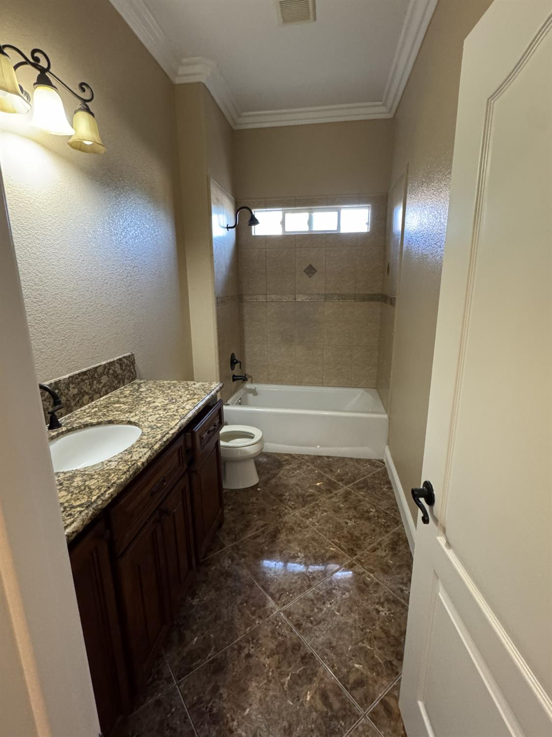 6471 Samrath Ct, Winton, CA 95388