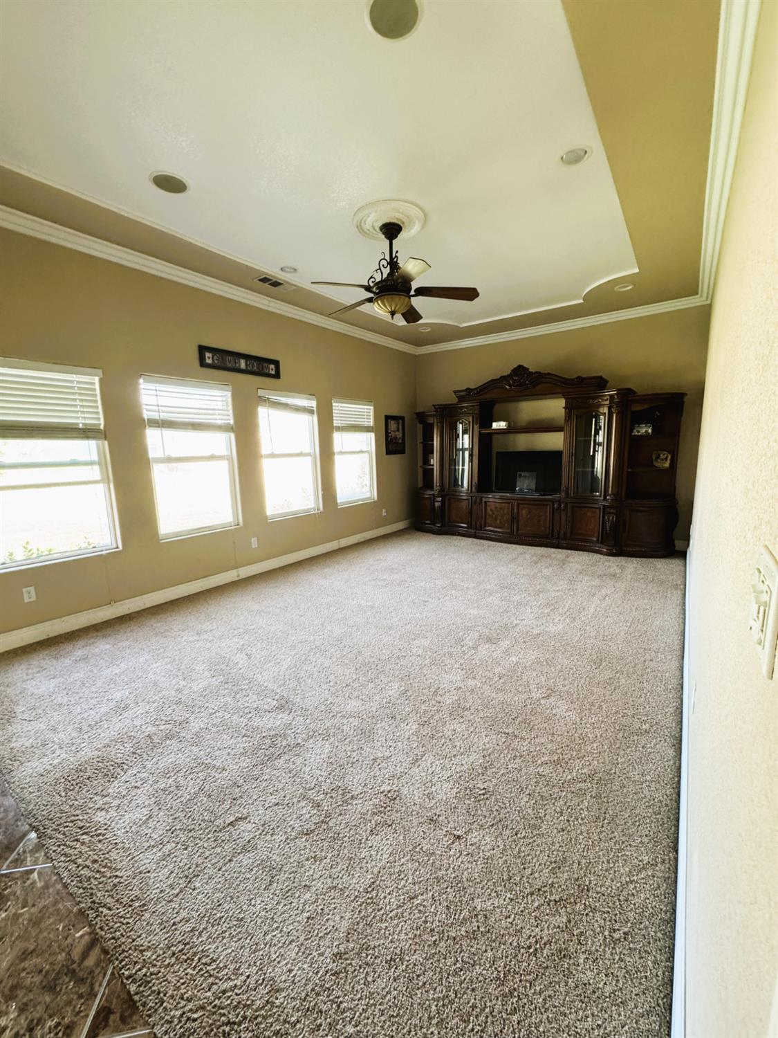 6471 Samrath Ct, Winton, CA 95388