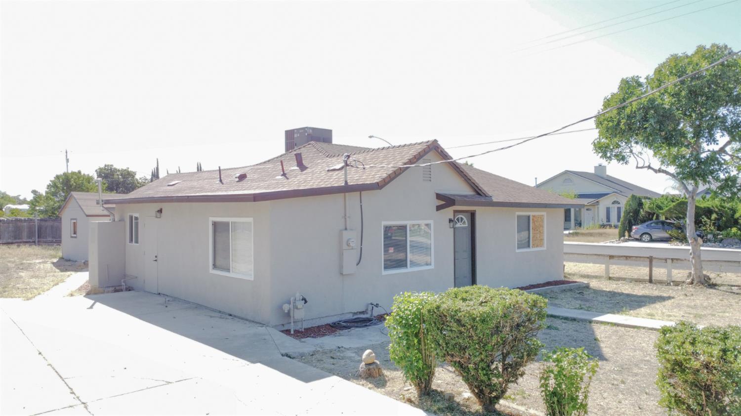 8503 Smith St, Patterson, CA 95363