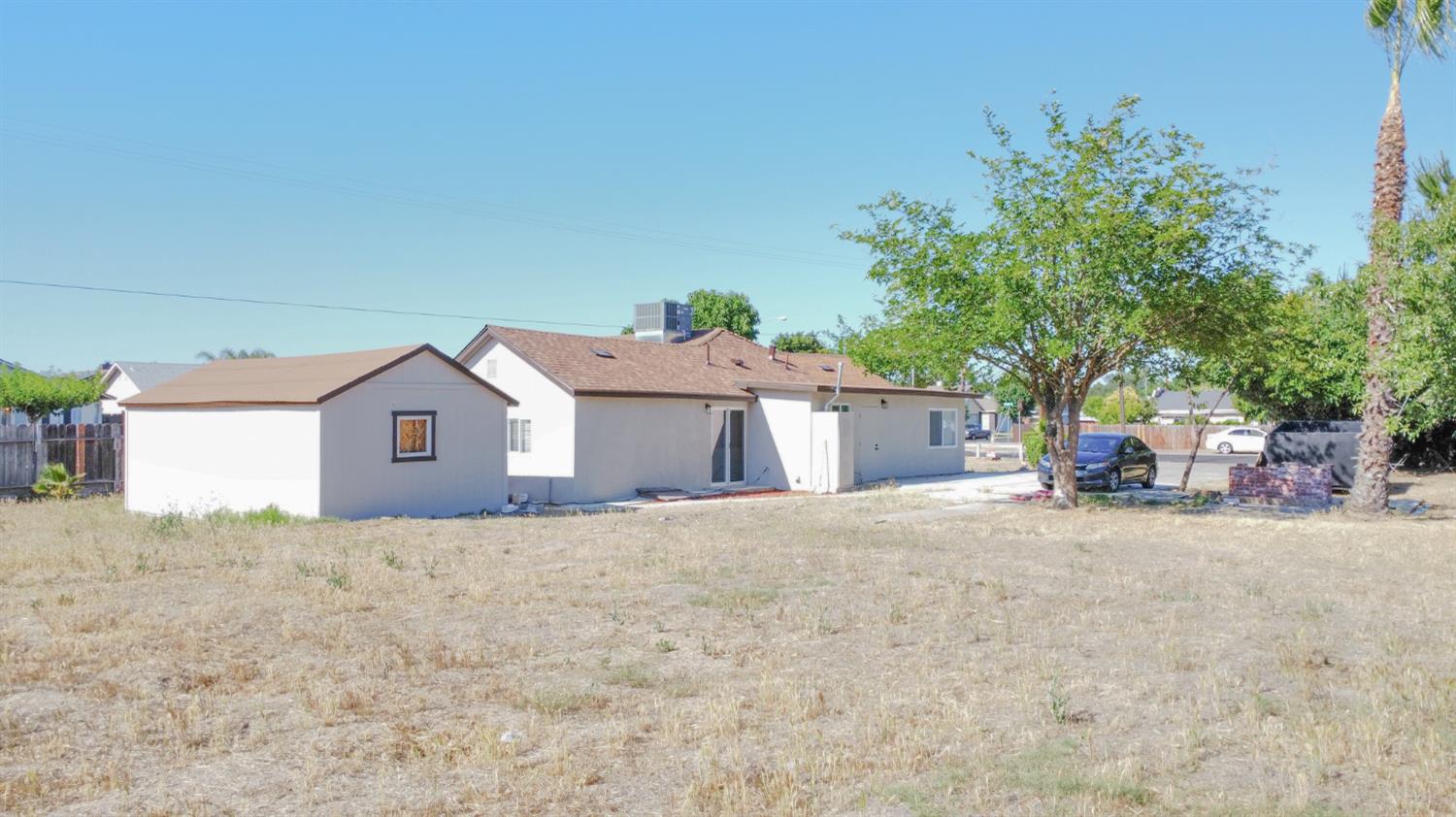 8503 Smith St, Patterson, CA 95363