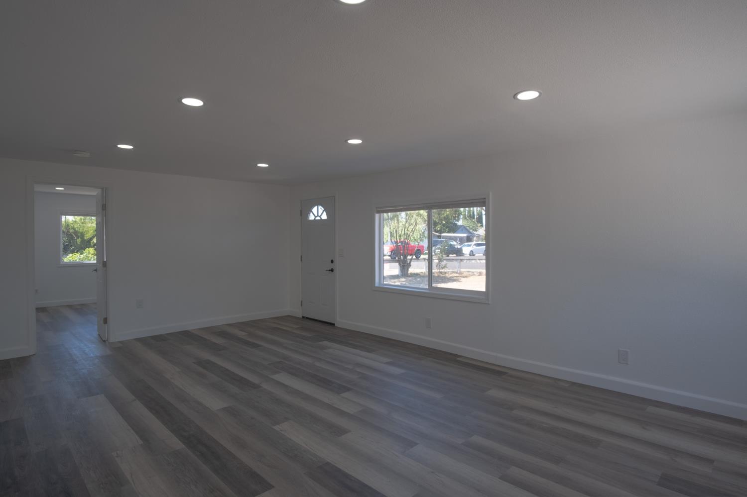 8503 Smith St, Patterson, CA 95363