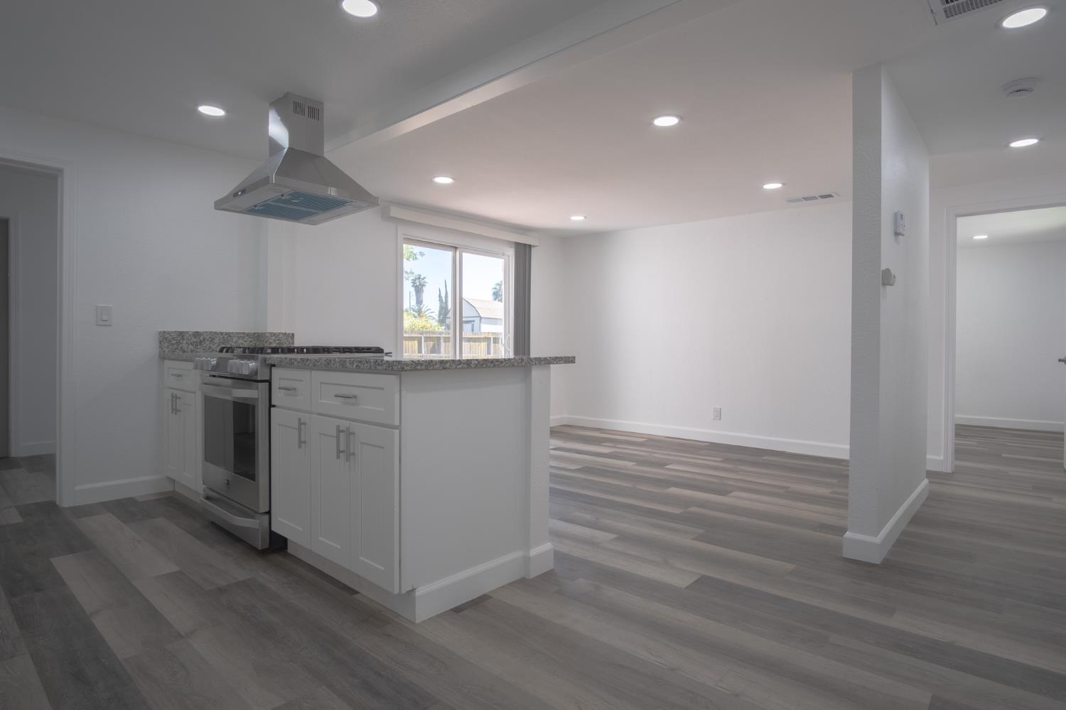 8503 Smith St, Patterson, CA 95363