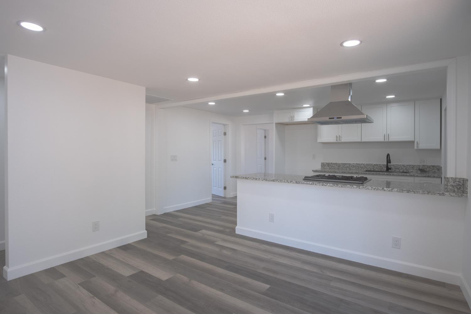 8503 Smith St, Patterson, CA 95363