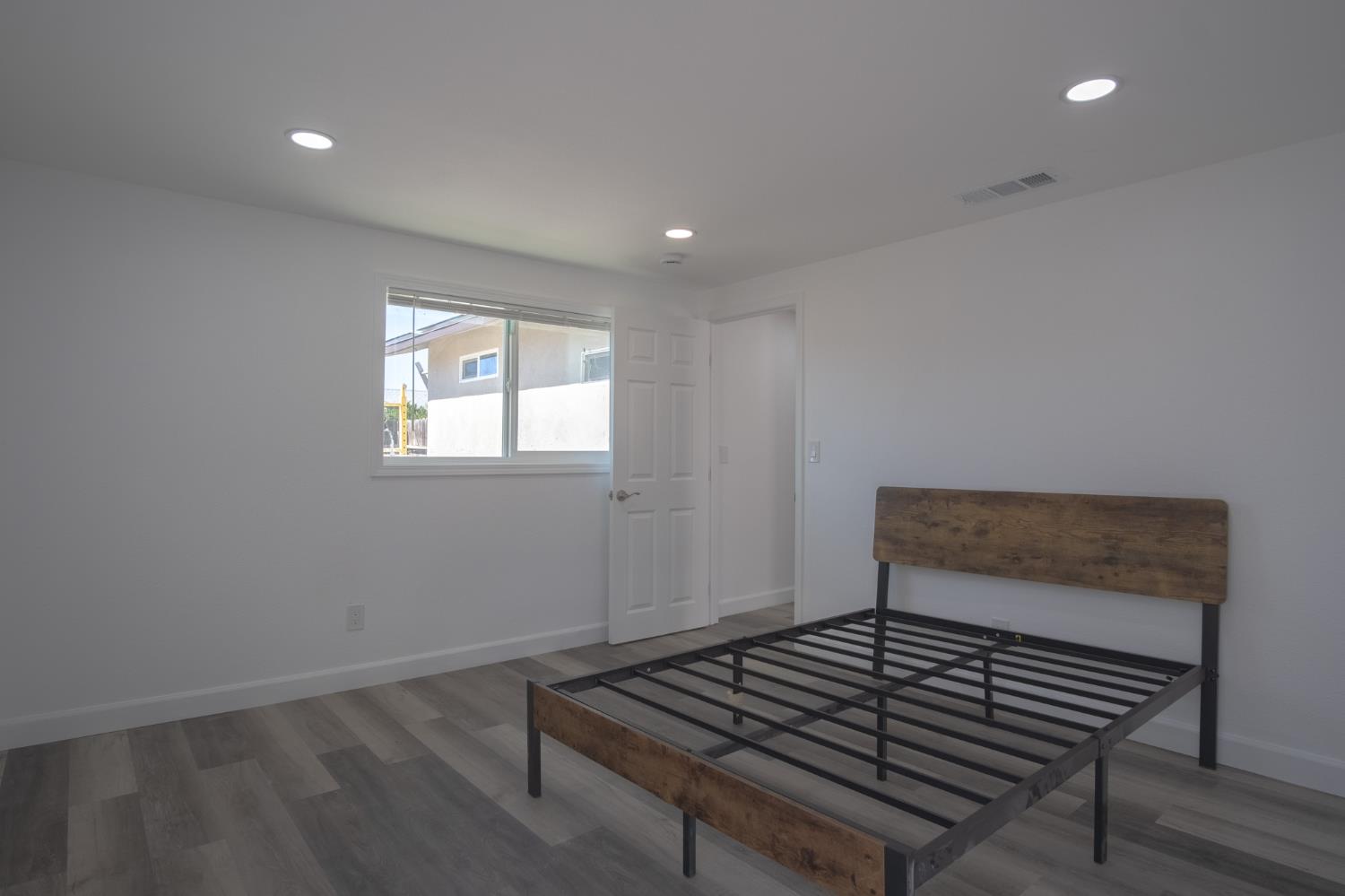 8503 Smith St, Patterson, CA 95363