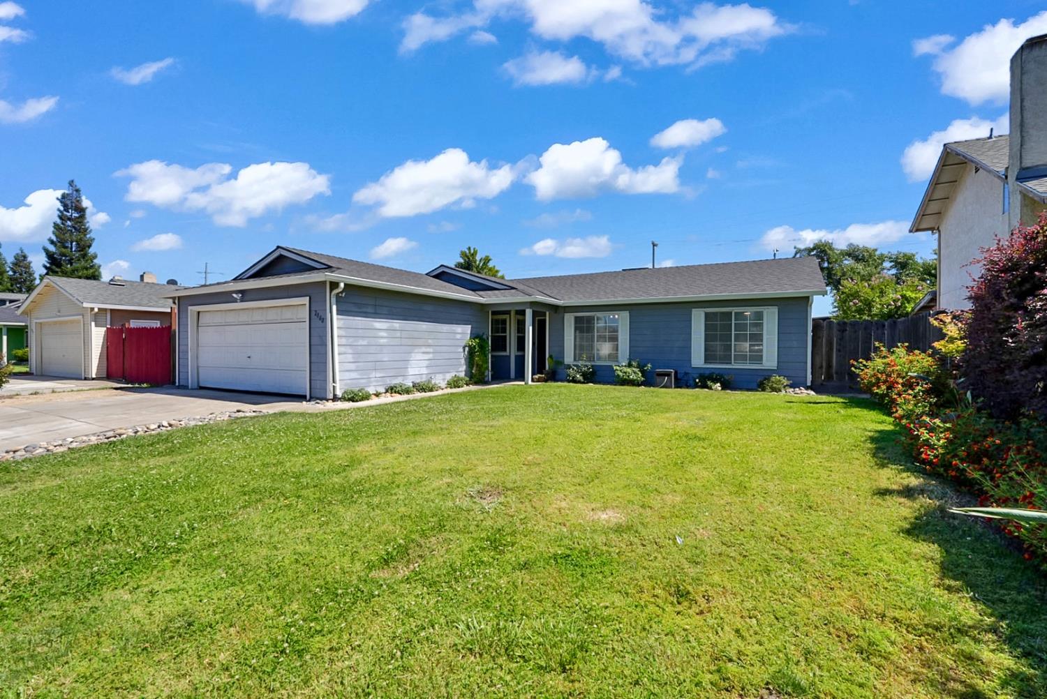 2800 Tassajara Dr, Modesto, CA 95358