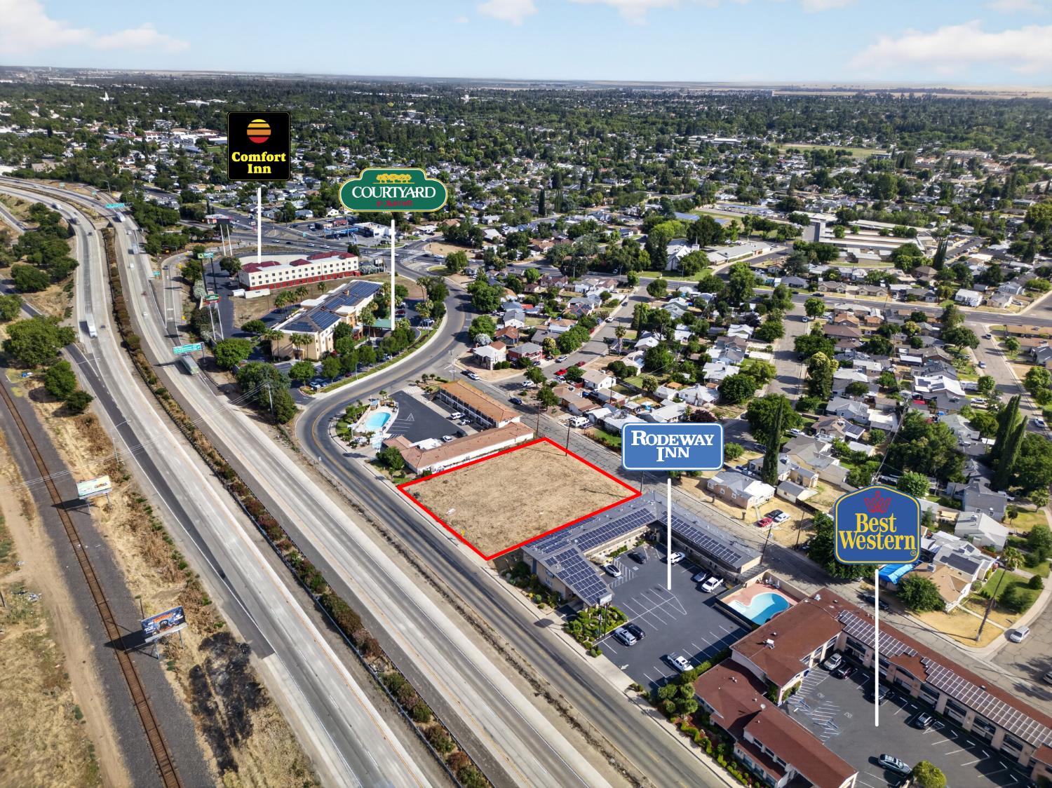 975 Motel Dr, Merced, CA 95341