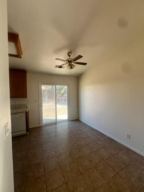 1848 College Greens Dr, Los Banos, CA 93635
