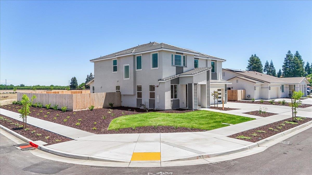 2080 Zane Way, Turlock, CA 95382