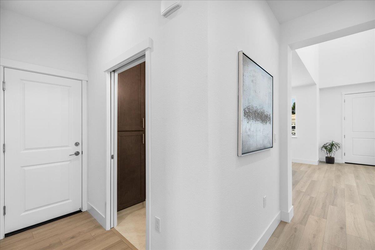 2080 Zane Way, Turlock, CA 95382