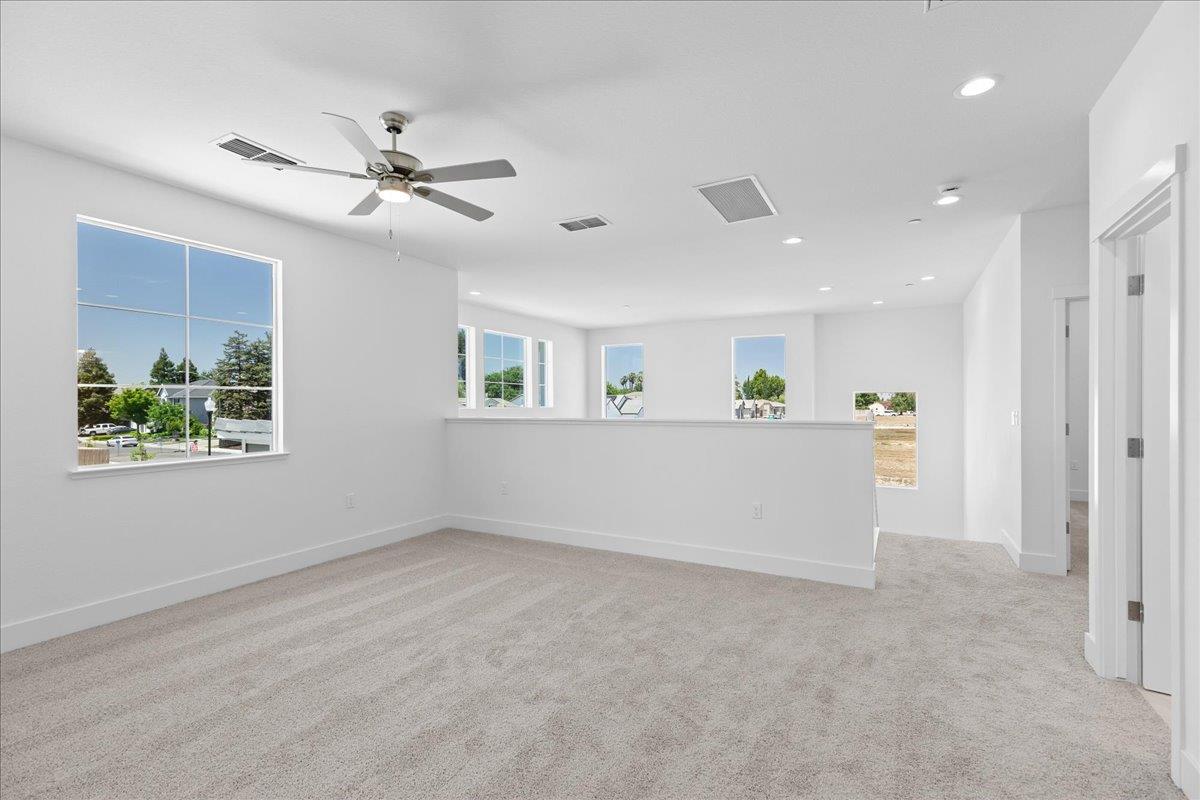 2080 Zane Way, Turlock, CA 95382