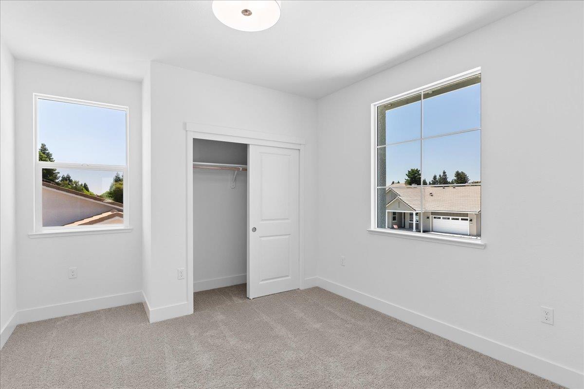 2080 Zane Way, Turlock, CA 95382
