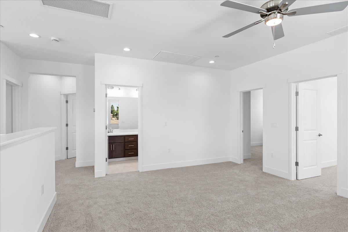 2080 Zane Way, Turlock, CA 95382