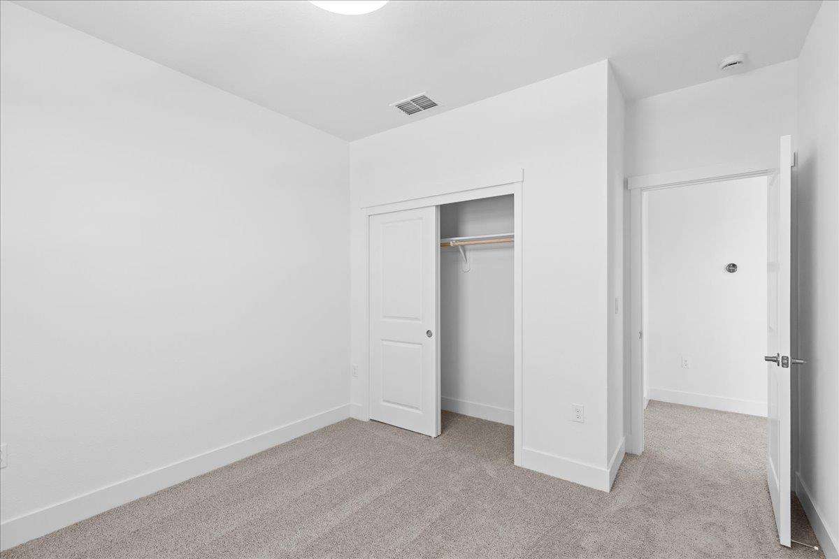 2080 Zane Way, Turlock, CA 95382