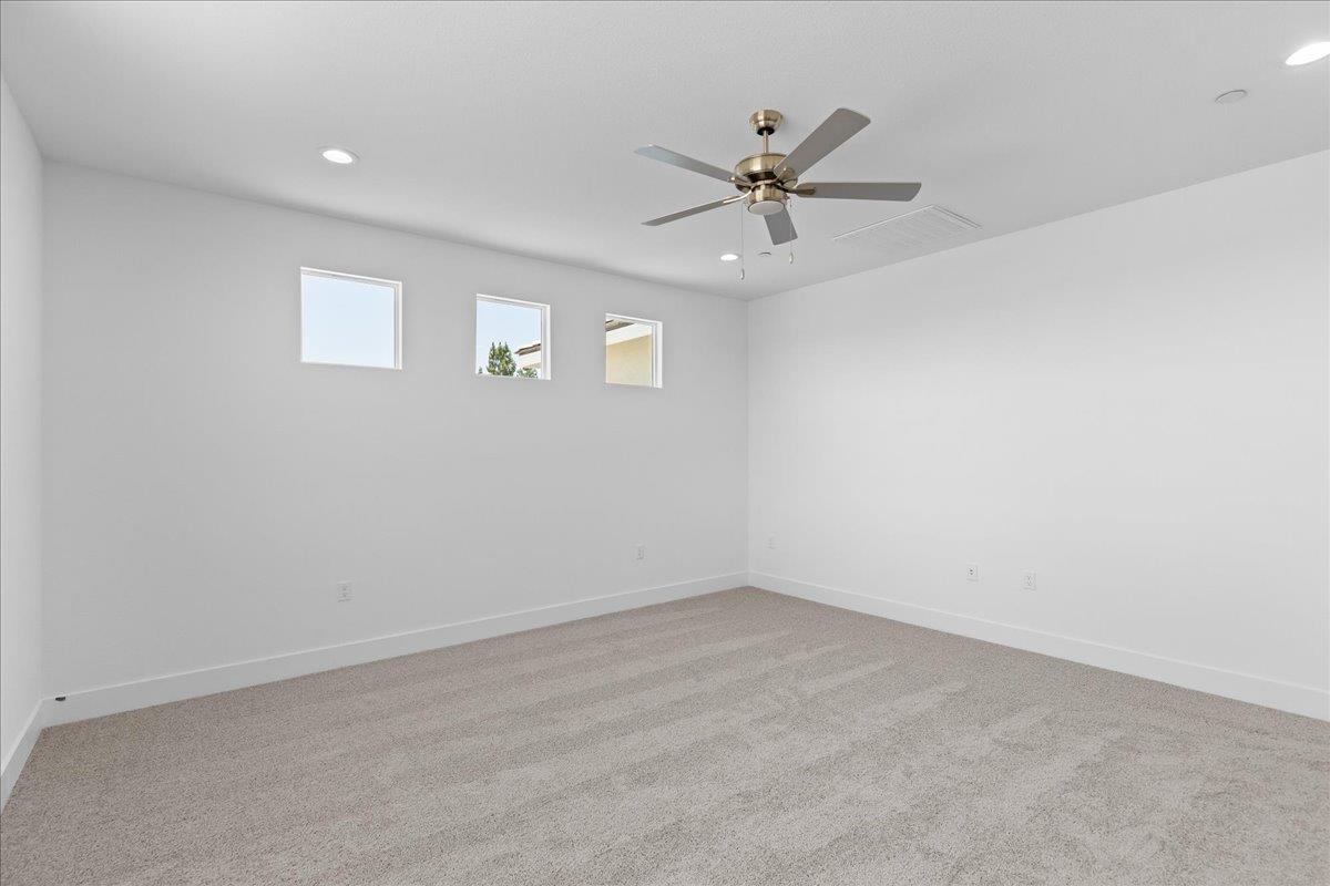 2080 Zane Way, Turlock, CA 95382
