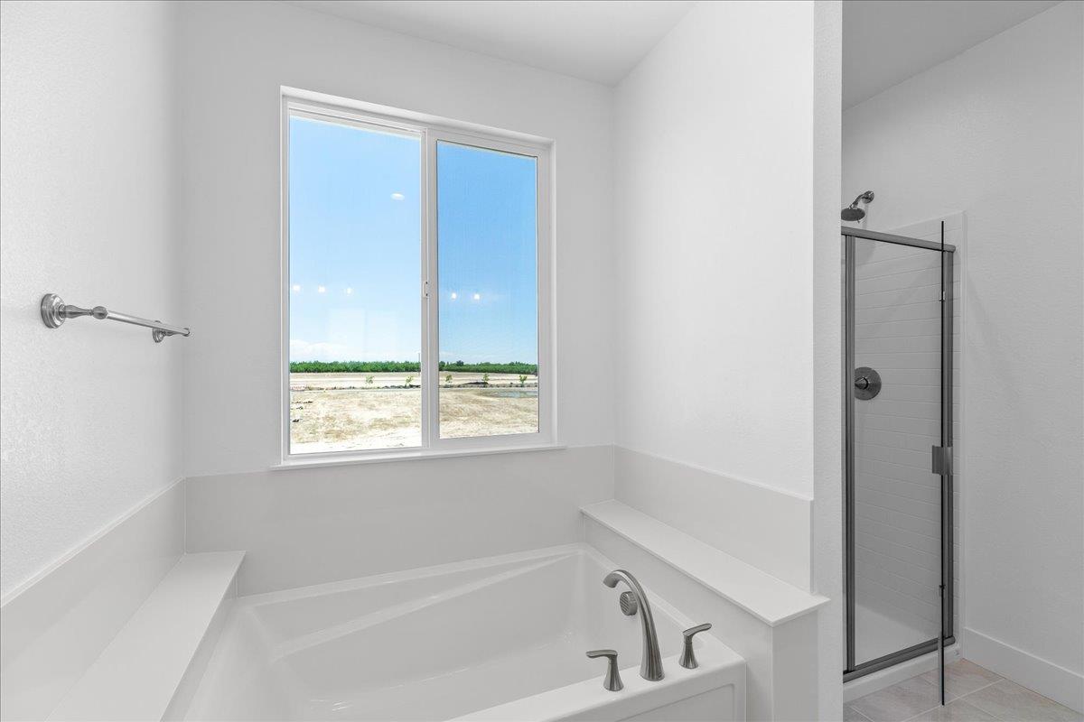 2080 Zane Way, Turlock, CA 95382