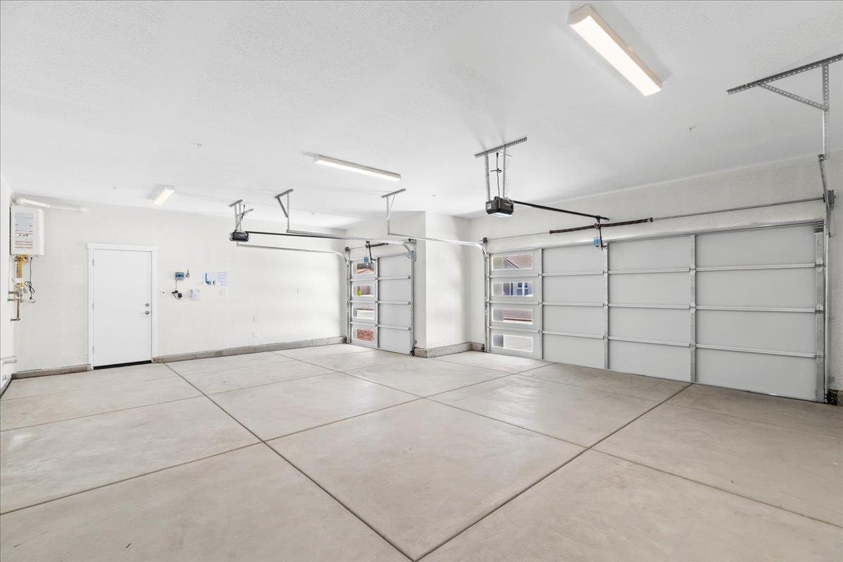 2080 Zane Way, Turlock, CA 95382