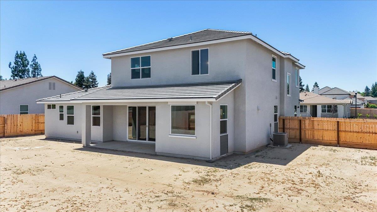 2080 Zane Way, Turlock, CA 95382