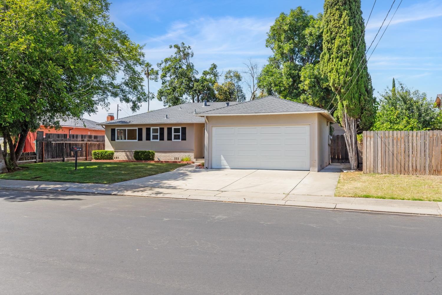 1709 Barbara Way, Modesto, CA 95350