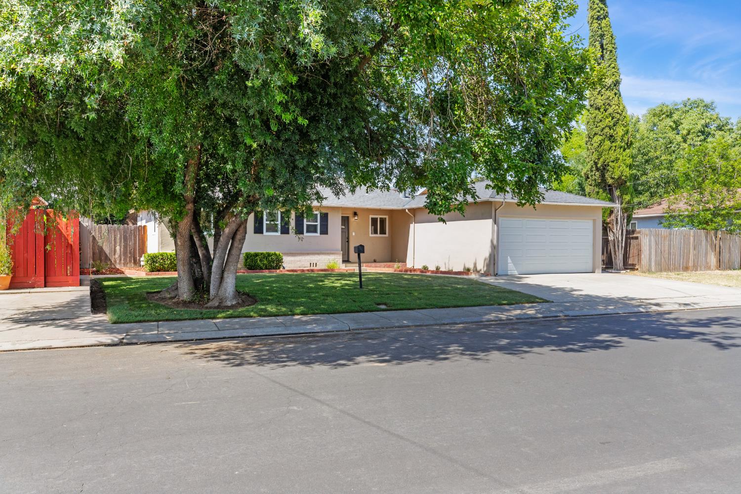 1709 Barbara Way, Modesto, CA 95350