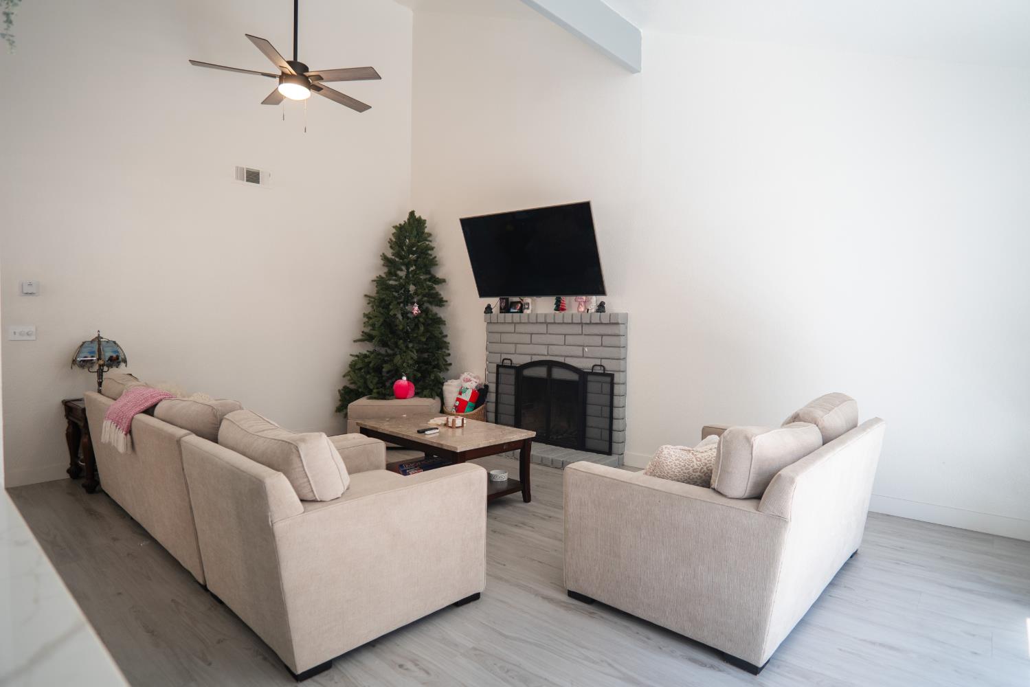3320 Waynesboro Ct, Ceres, CA 95307