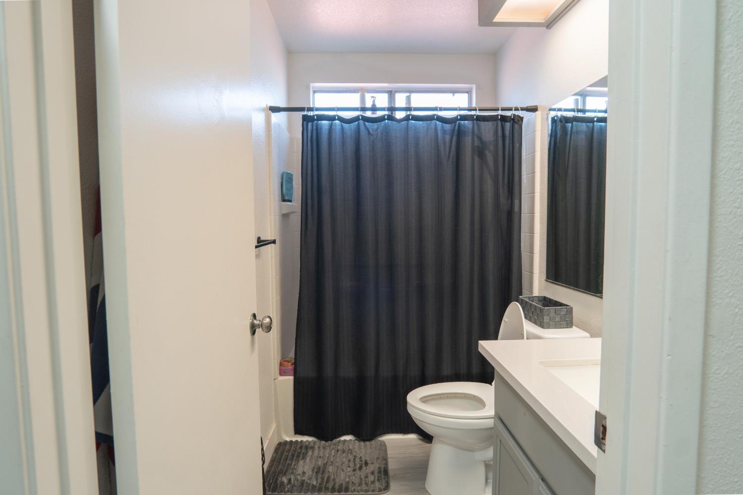 3320 Waynesboro Ct, Ceres, CA 95307