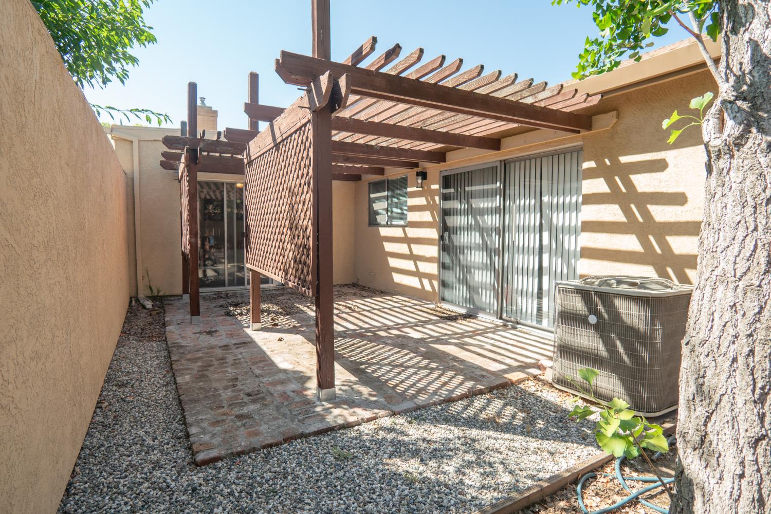 3320 Waynesboro Ct, Ceres, CA 95307