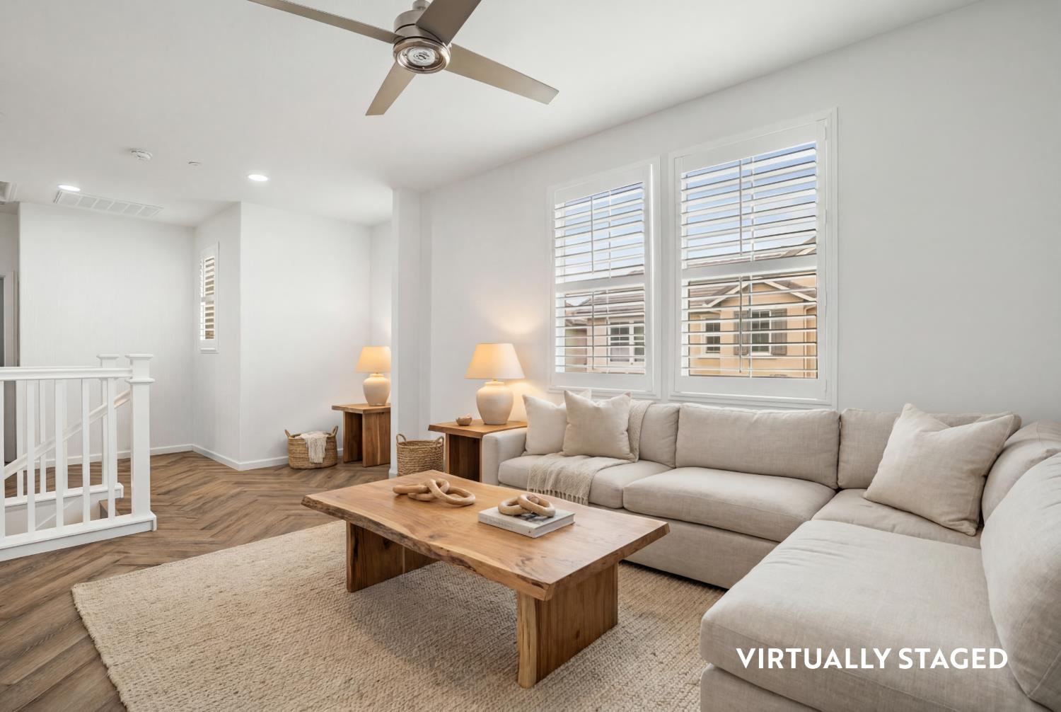 2204 Gallery Dr, Riverbank, CA 95367