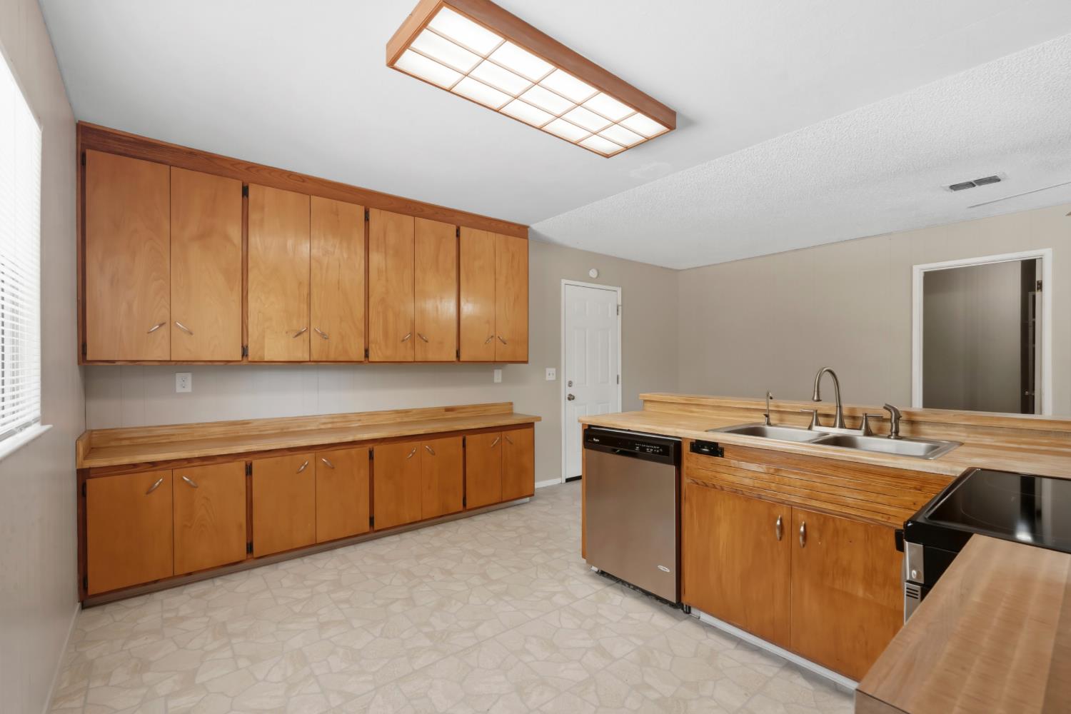 3719 Blaker Rd, Ceres, CA 95307