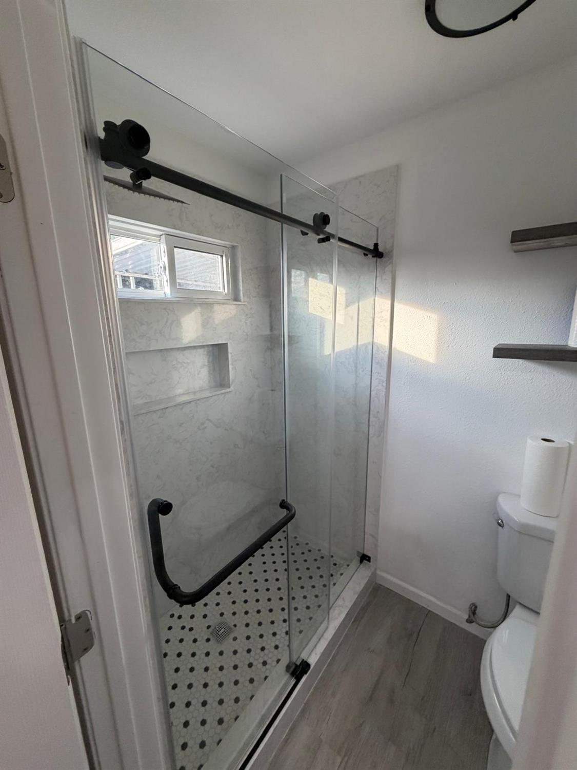 2845 E Hatch Rd #104, Modesto, CA 95351