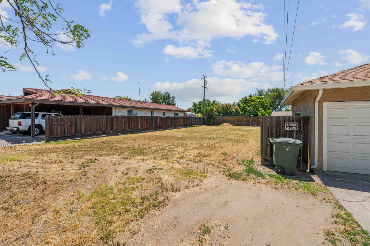 814 Floyd Ave, Modesto, CA 95350