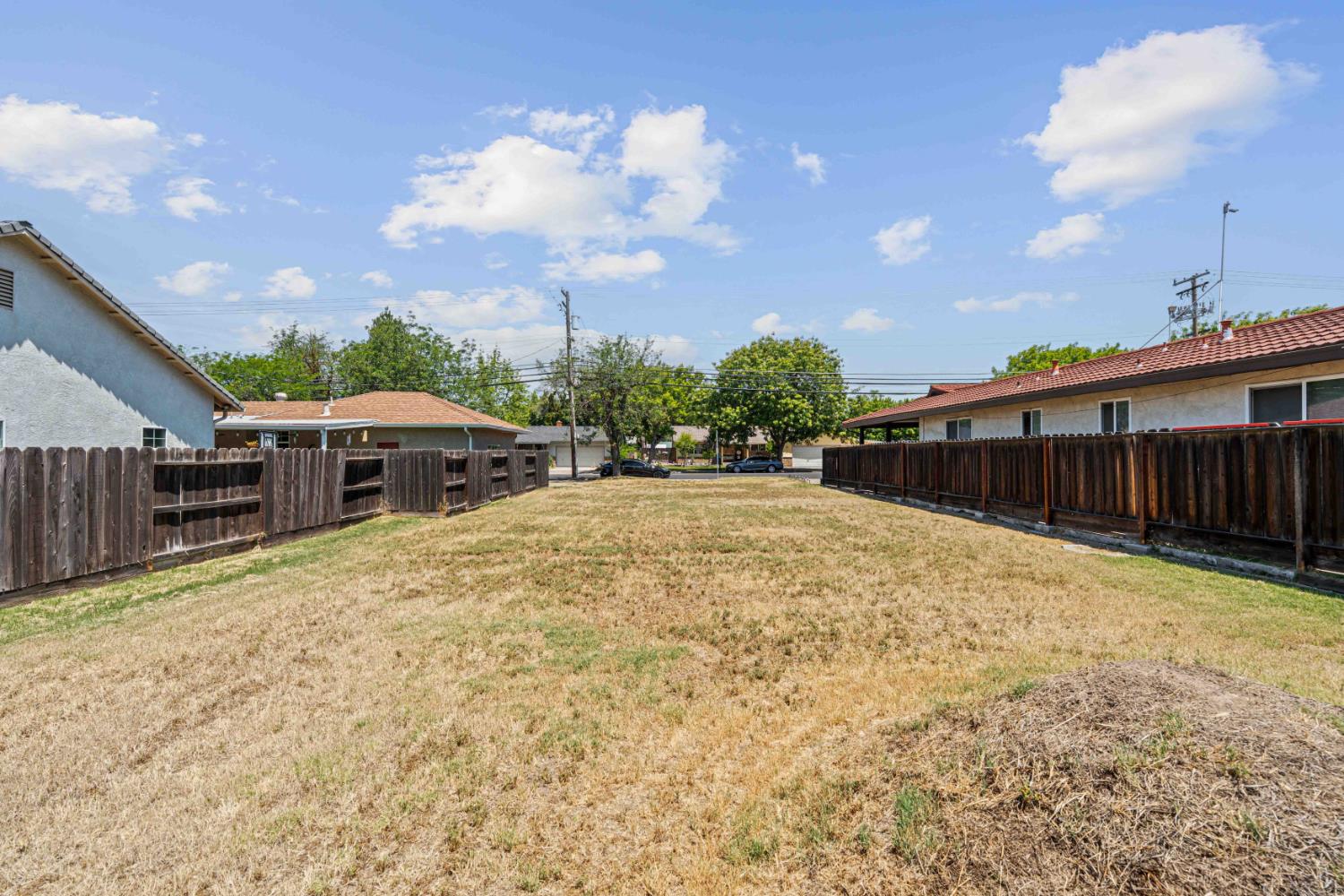 814 Floyd Ave, Modesto, CA 95350