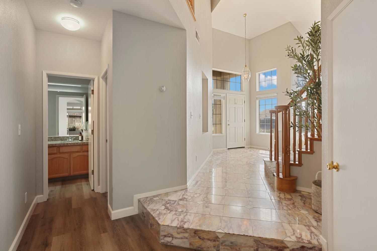 1049 Zumstein Drive, Ripon, CA 95366