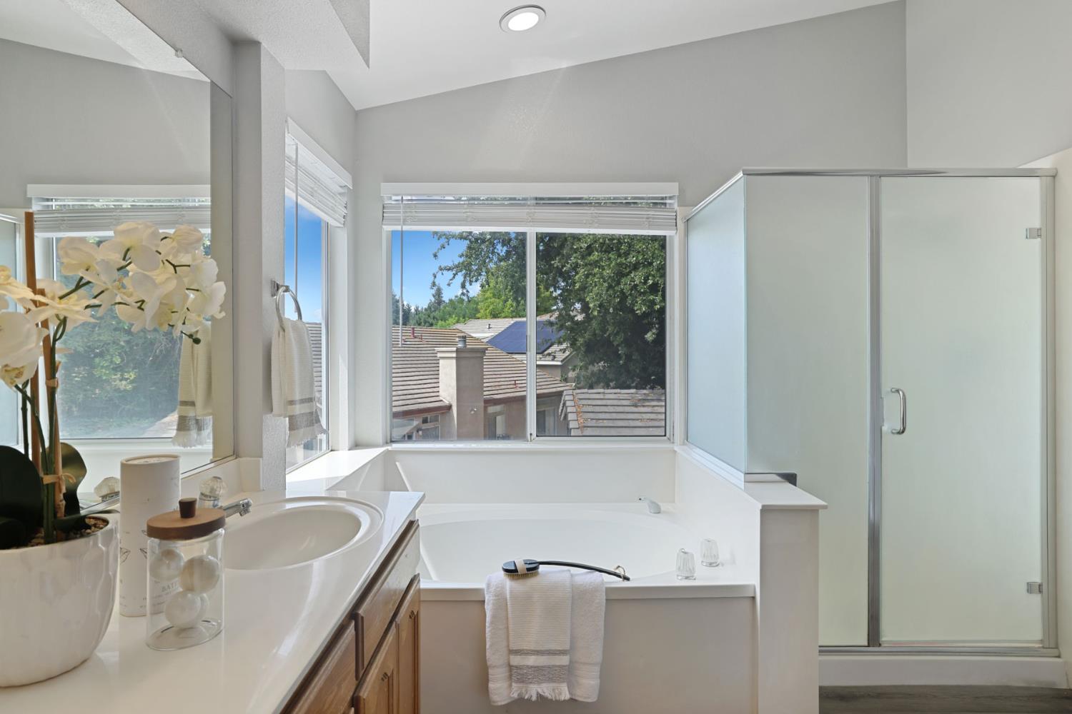 1049 Zumstein Drive, Ripon, CA 95366