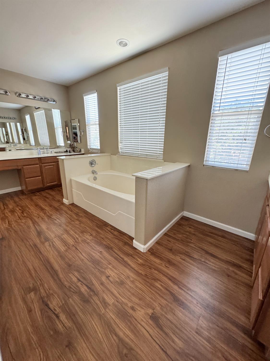 3909 Ruffed Grouse Ln, Modesto, CA 95355