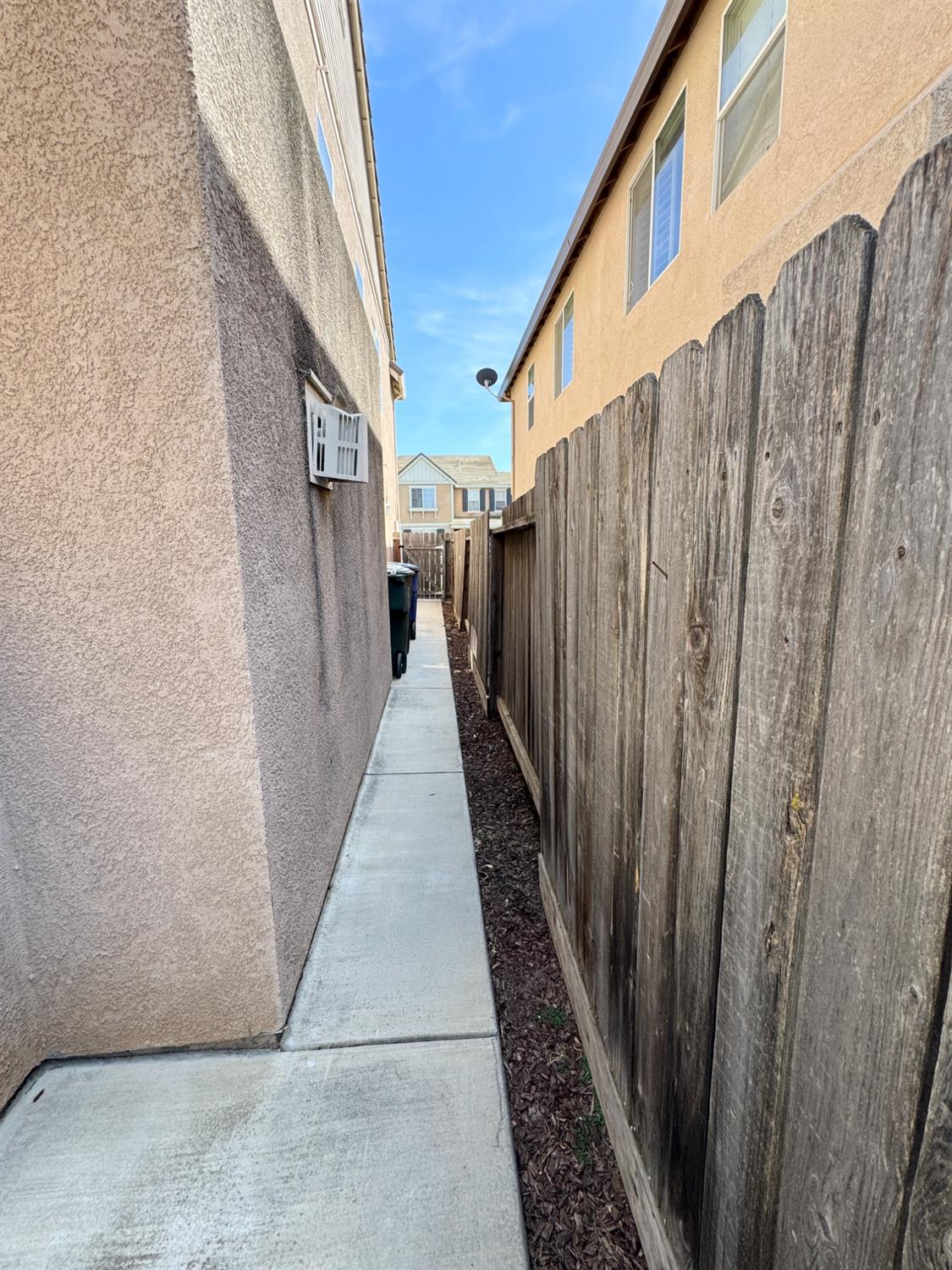 3909 Ruffed Grouse Ln, Modesto, CA 95355
