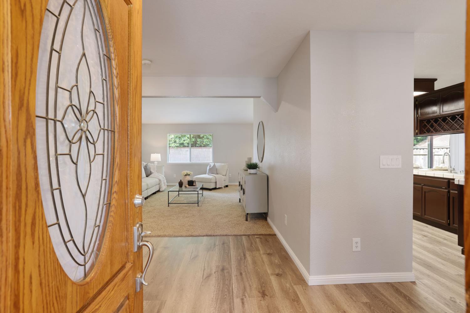 924 East Milgeo Avnue, Ripon, CA 95366