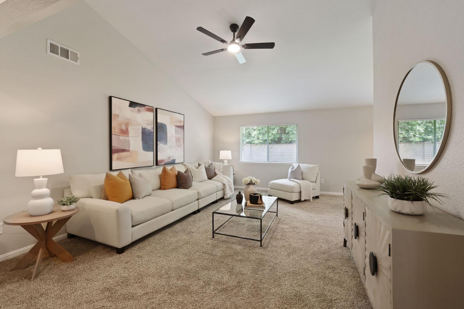 924 East Milgeo Avnue, Ripon, CA 95366