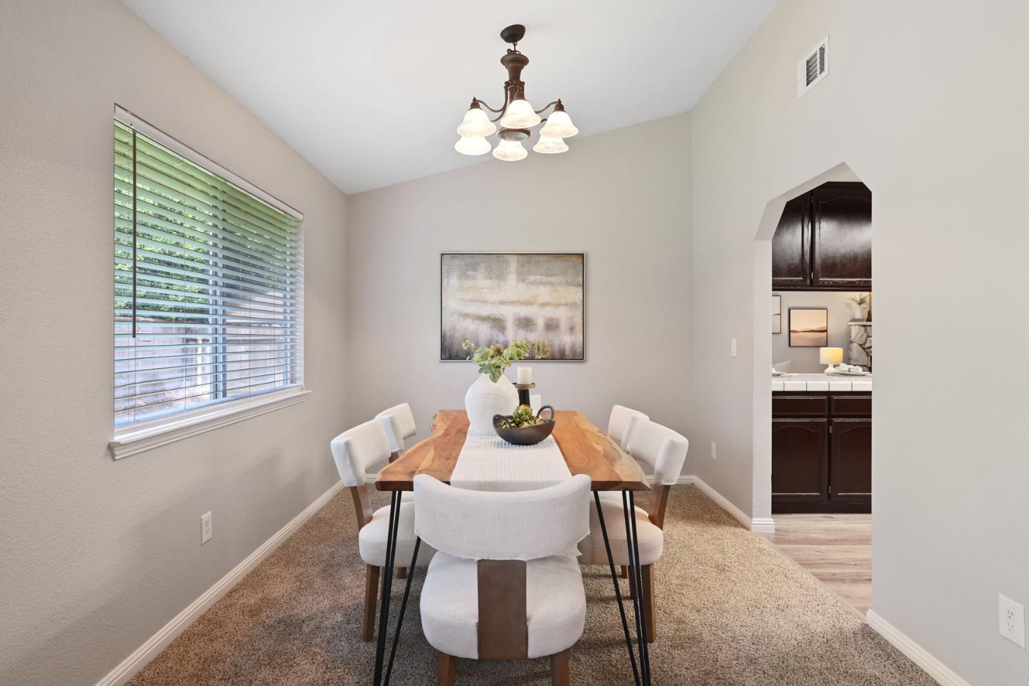 924 East Milgeo Avnue, Ripon, CA 95366
