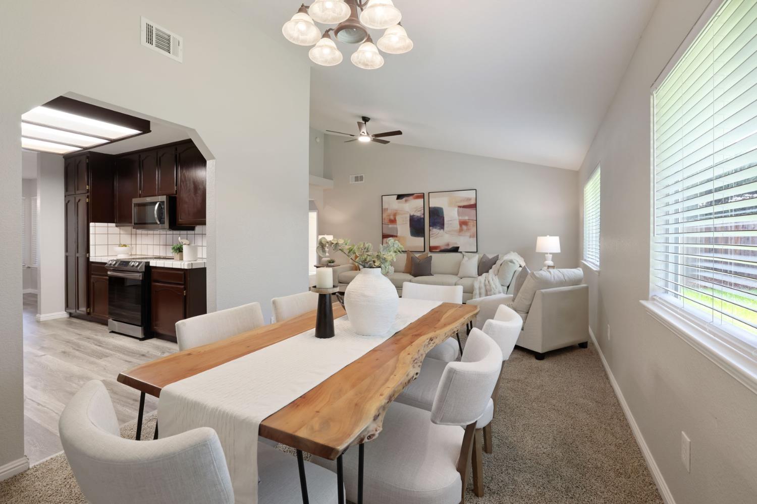 924 East Milgeo Avnue, Ripon, CA 95366