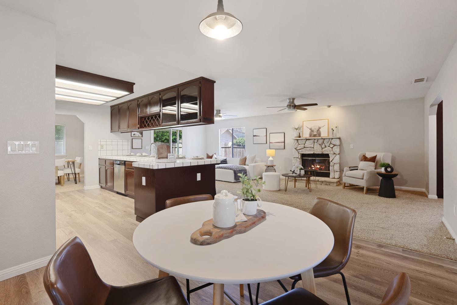 924 East Milgeo Avnue, Ripon, CA 95366