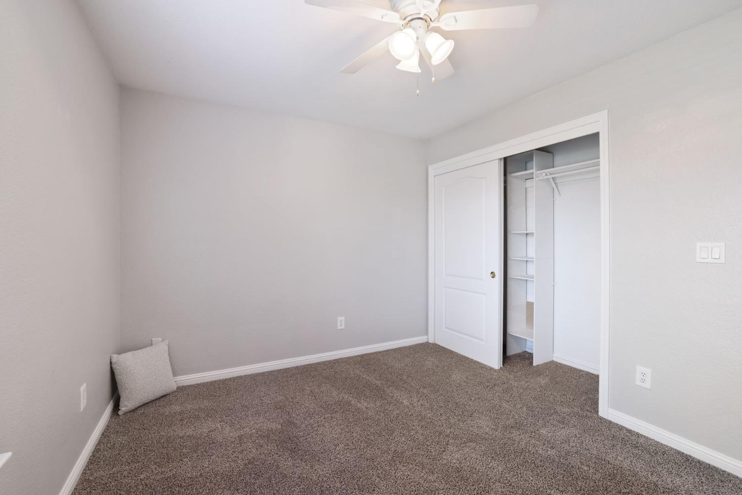 924 East Milgeo Avnue, Ripon, CA 95366