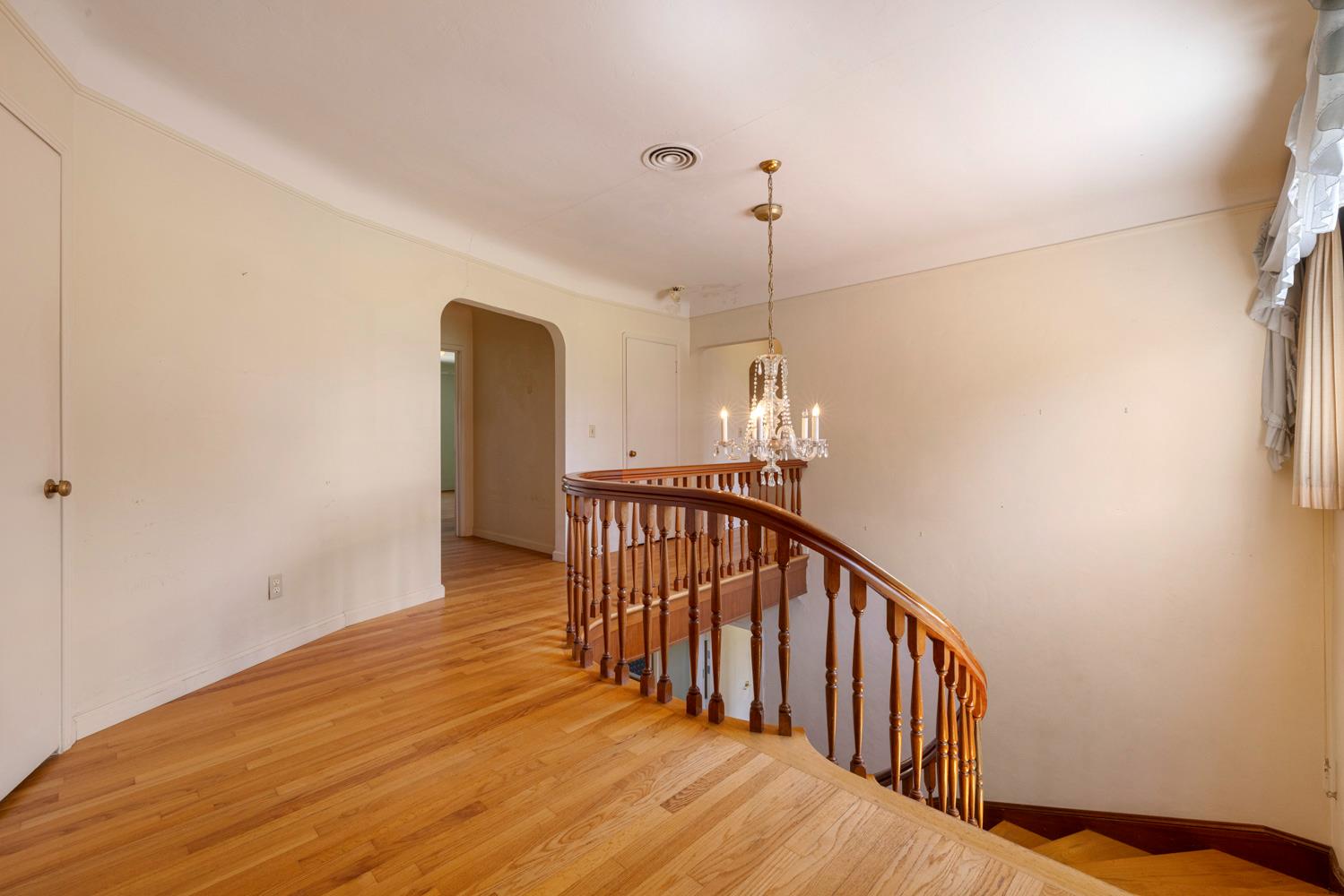 1300 N Berkeley Ave, Turlock, CA 95380